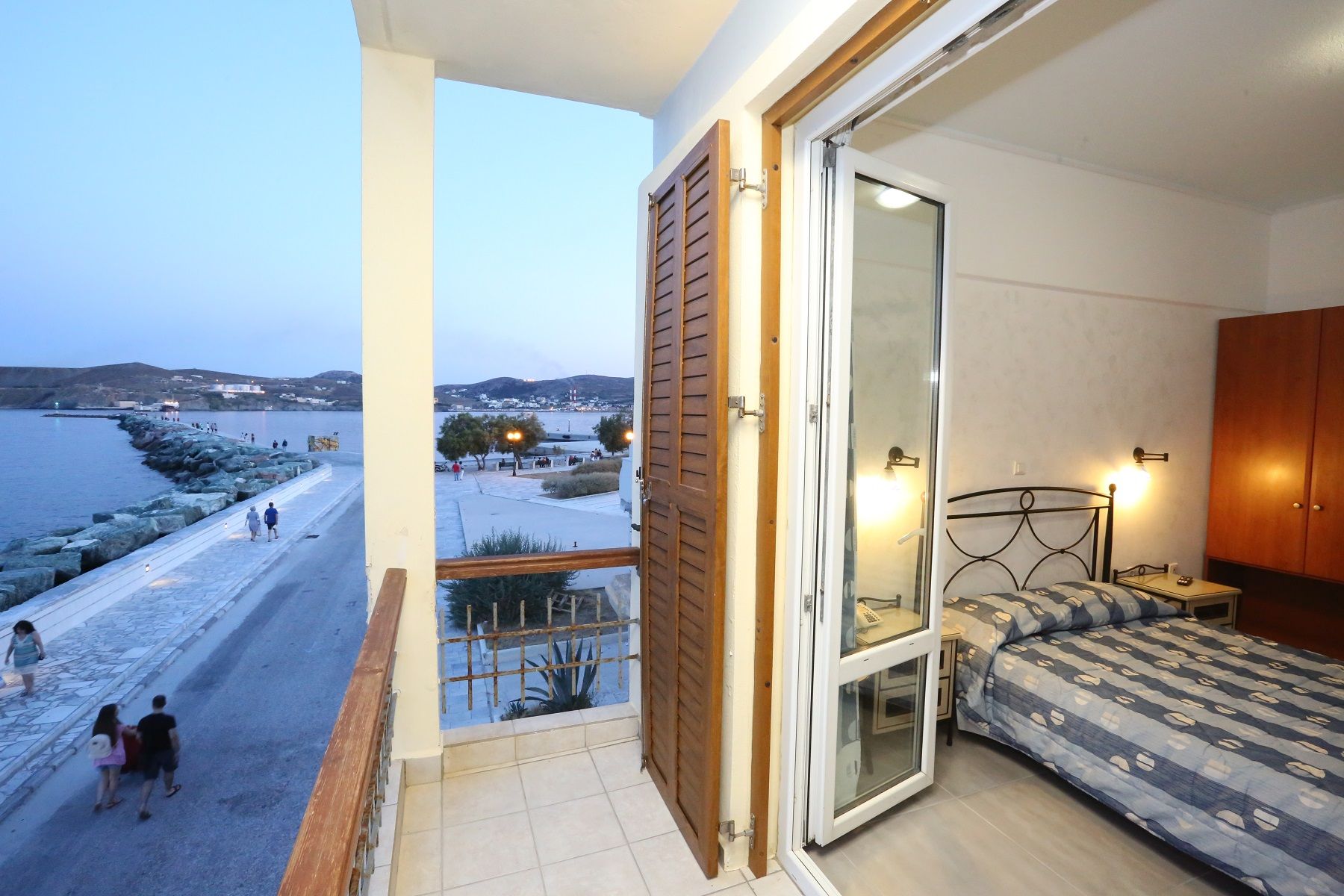 Nisaki-Hotel-Hermoupolis-Syros-Greece